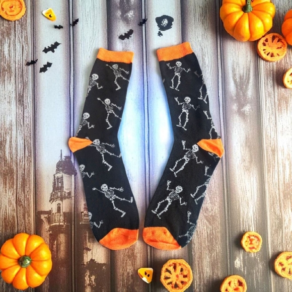 🔥SPOOKY SKELETON SOCKS🔥 - Picture 1 of 4